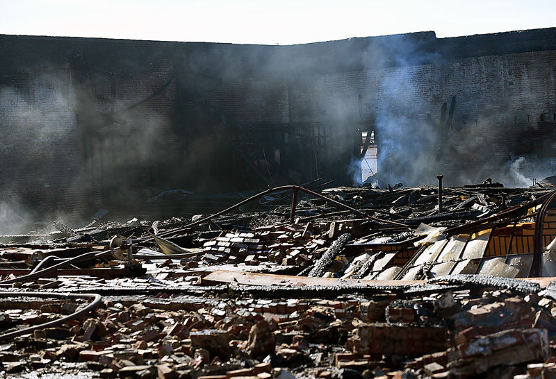 Fire destroys Meadow Gold building